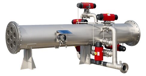 Self-cleaning filter for large flows, cleaning by backflush